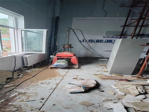 上犹地基基础下沉墙体裂缝加固注浆顶升施工